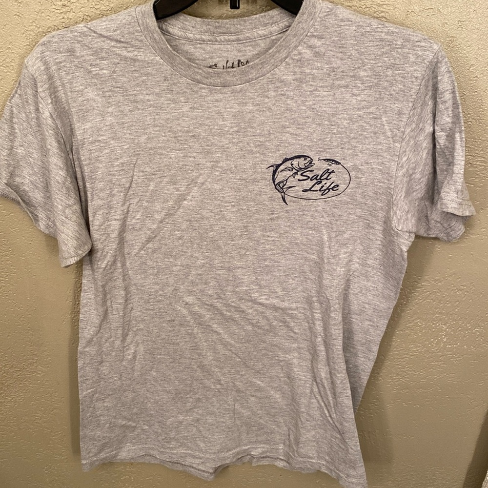 Salt Life gray tee